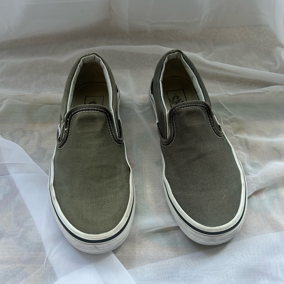 Grey slip on Vans - Picture 10 of 14